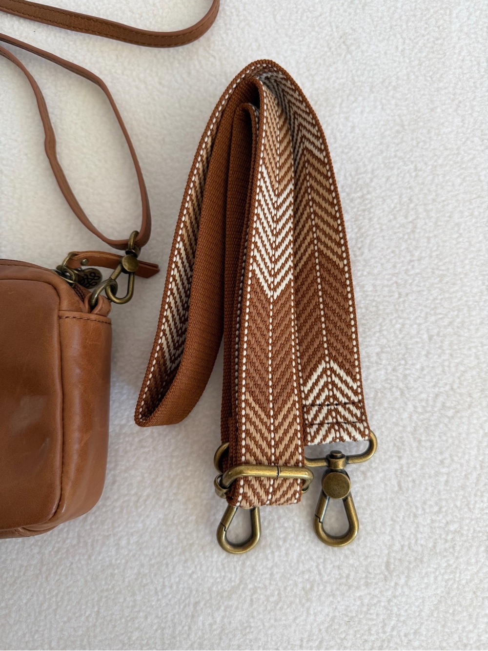 The Sak Brown Leather Crossbody Bag with additional Patterned Strap - Picture 4 of 11